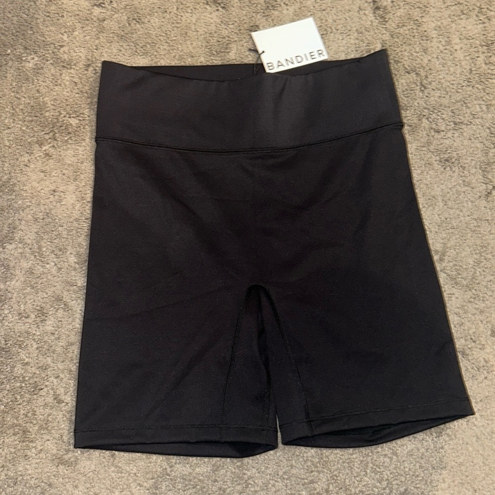 Bandier Women's Black Active Shorts